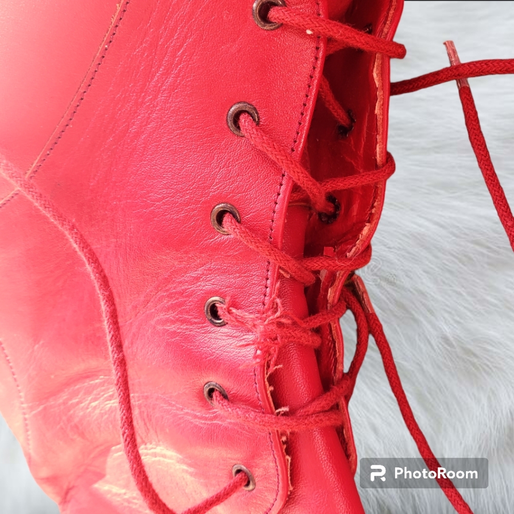 Vintage Red High heel ankle boots - Picture 6 of 15